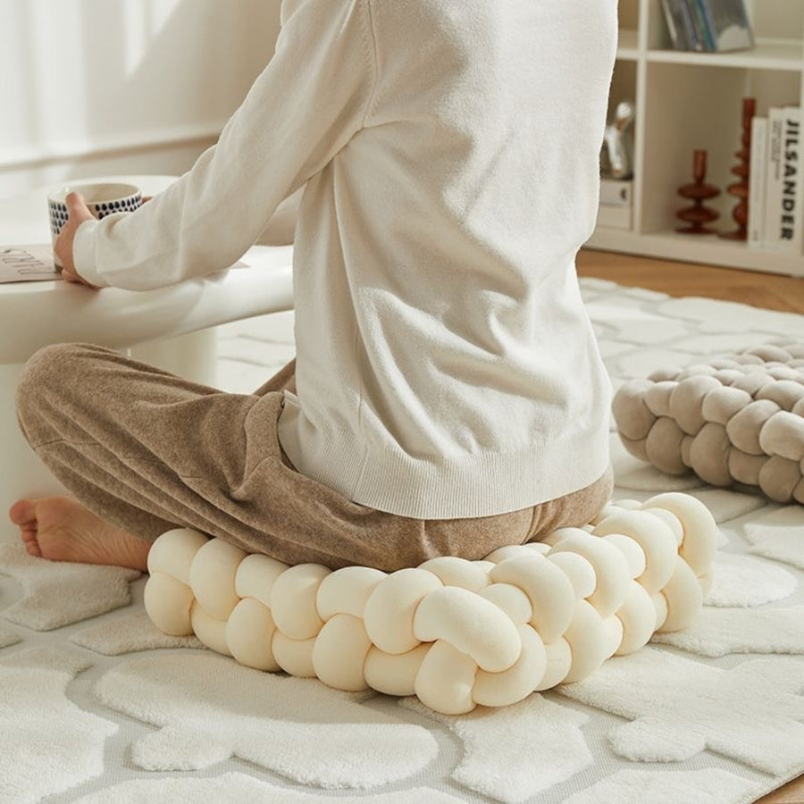 Coussin décoratif tressé en forme de nœud | Rêve