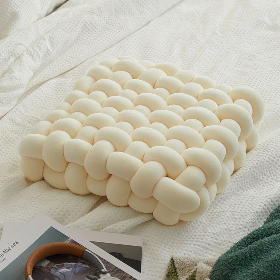 Coussin décoratif tressé en forme de nœud | Rêve Beige