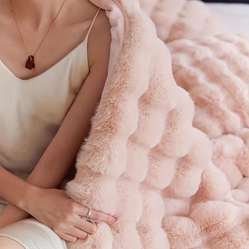 Plaid en fausse fourrure avec pompons – Fleece Tæppe | Rêve